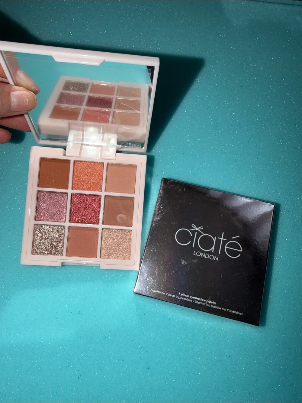 9-Color Eyeshadow Palette - Pink/Bronze Shades